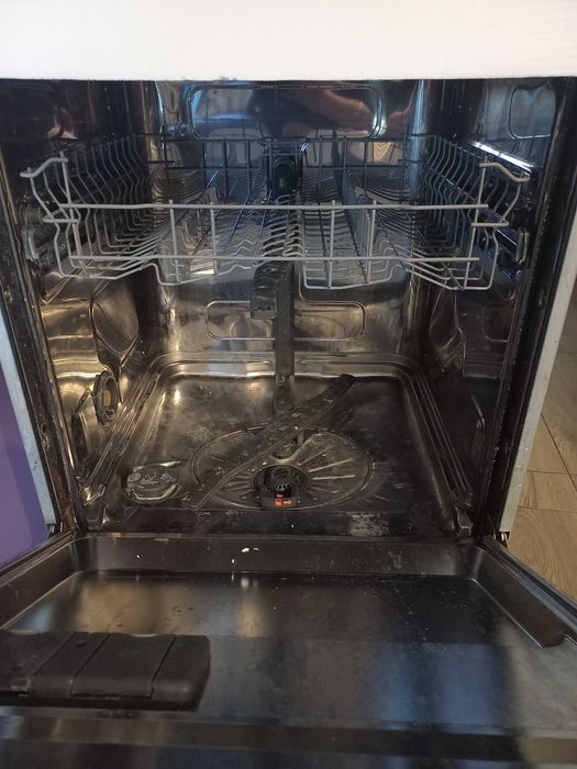 Zmywarka Electrolux EEA717100L / Uszkodzona pompa