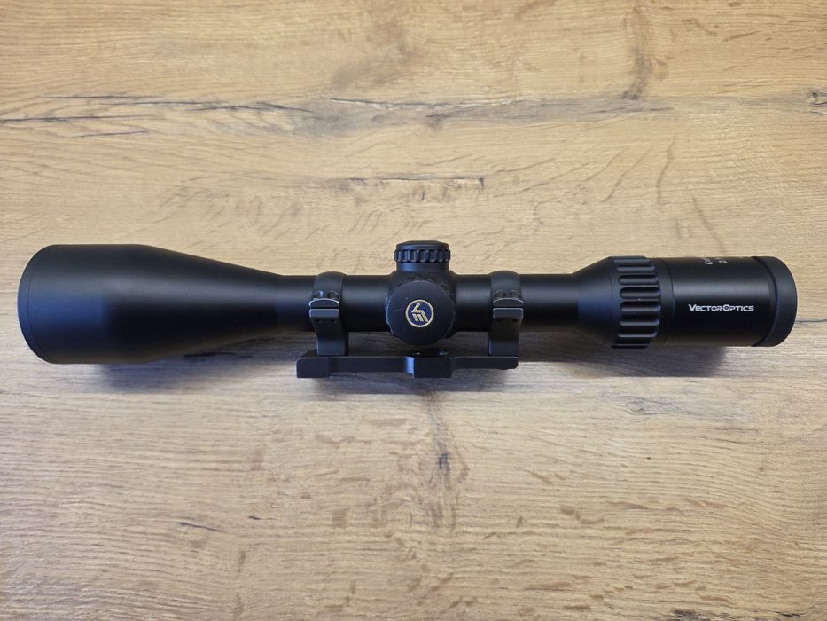 Luneta Vector Optics Continental 2.5-15x56