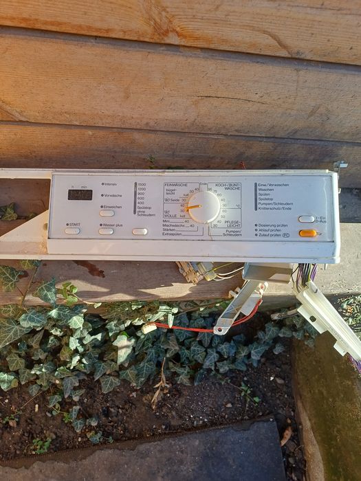 Продам запчастини на стиральну машину Miele