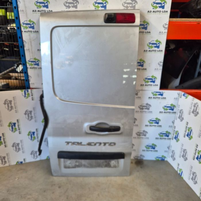 Porta traseira lado esquerdo Fiat Talento Renault Trafic Opel Vivaro