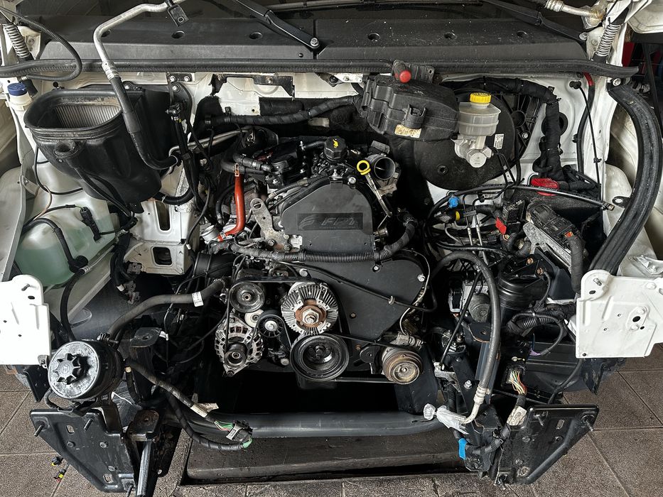 Naprawy główne i bieżące warsztat Iveco Sprinter  , Transit, Crafter