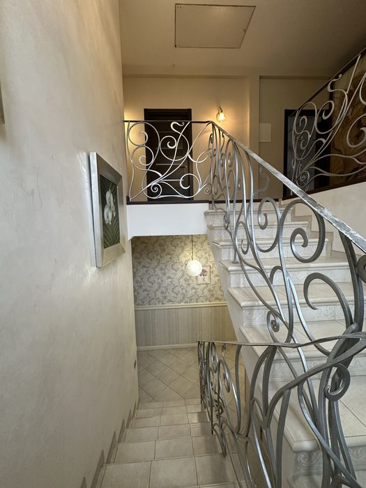 Оренда котеджу в Канадському селищі на 8 сотках