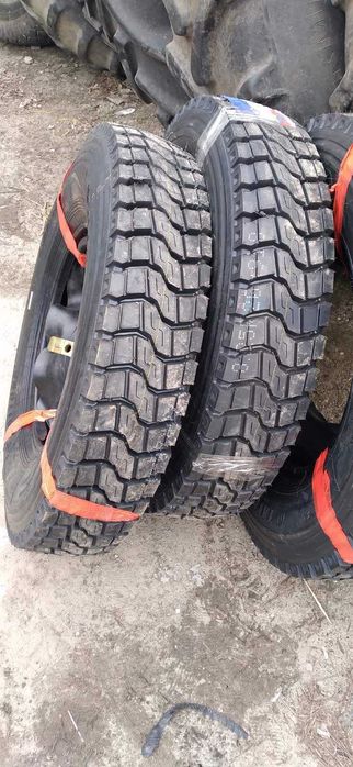 Шини ГАЗ-53 8.25R20 16сл. з камерою та фліпером