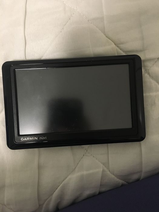 GPS навигатор в авто Garmin nüvi