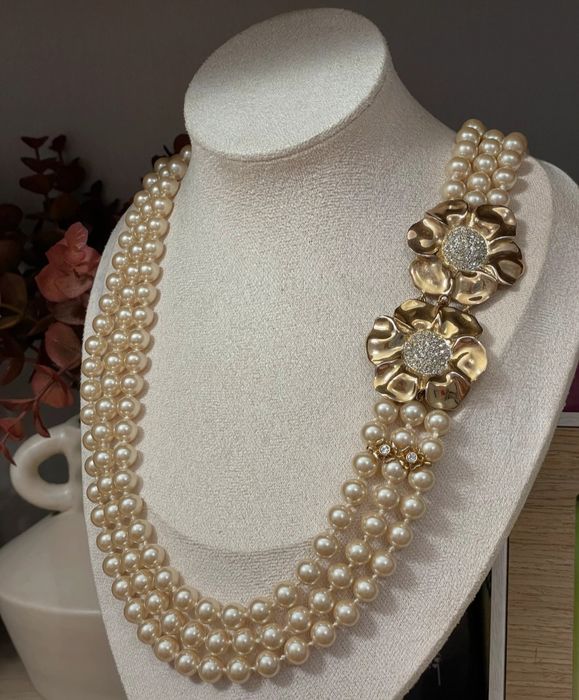 Colar de pérolas Majorica vintage com banho a ouro