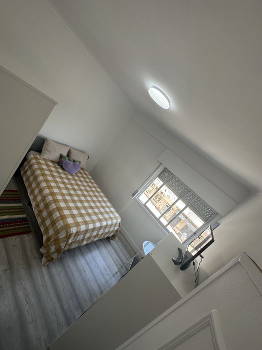 QUARTO familiar na Amadora mobiliado