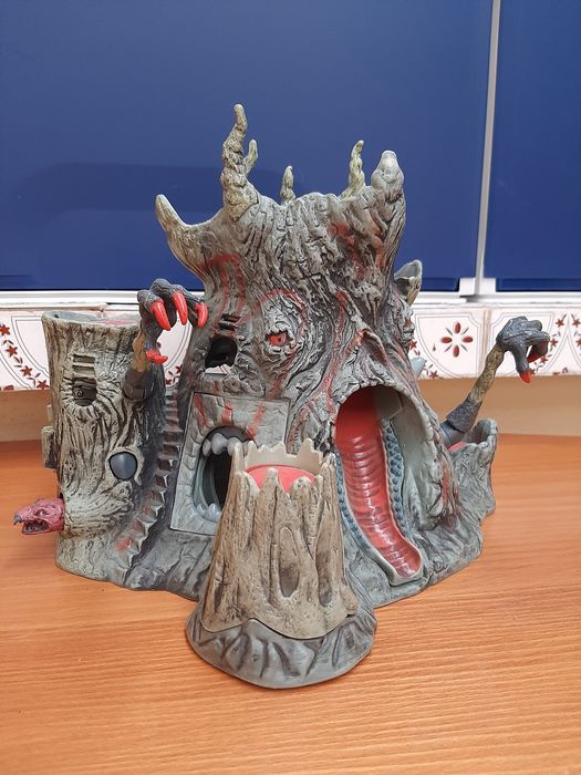 Gormiti vulcão esconderijo