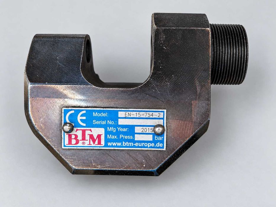 Klinczarka BTM elektrohydrauliczna do blach + głowica, bez akumulatora