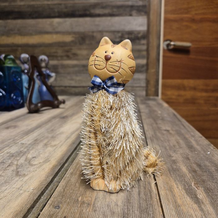 Ceramiczny kot dlugowłosy :)