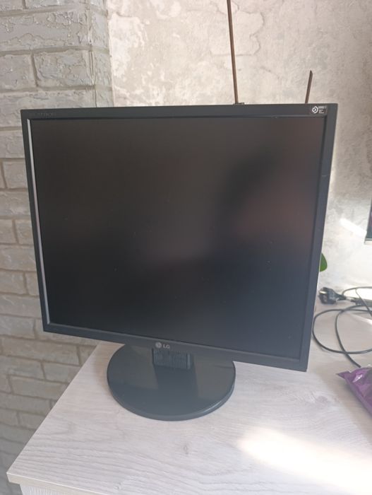 Продаю монітор не дорого