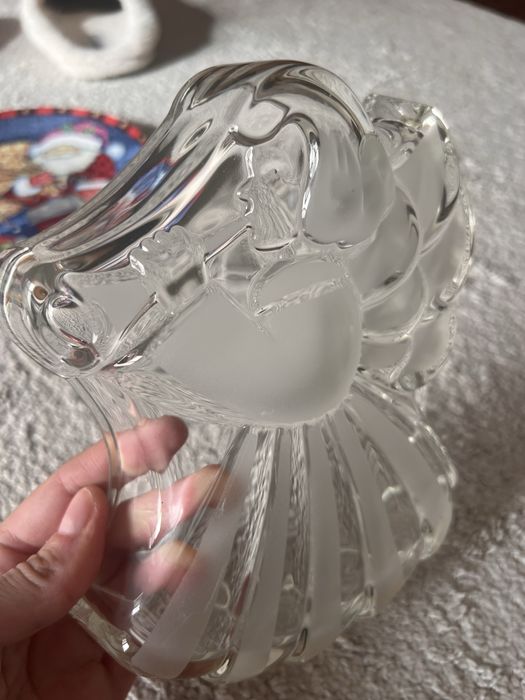 Prato com anjo a tocar flauta