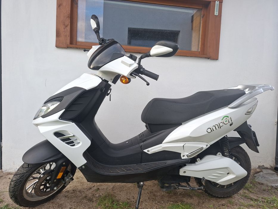 Skuter elektryczny EFUN z baterią 72v80Ah