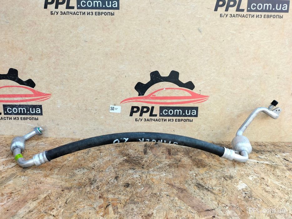 Kia Stinger 2017- 2.0 T-GDI трубка кондиционера