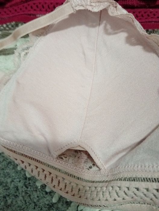 Biustonosze- nowe.Calosc 36zl