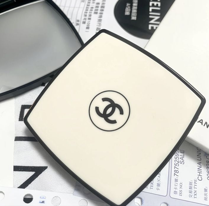 Кишенькове дзеркальце Chanel dior