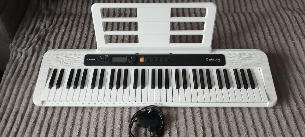 Синтезатор піаніно Casio CT-S200WE