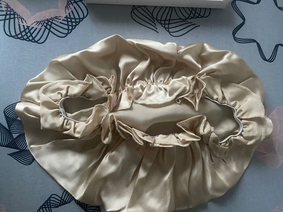 Beżowy czepek na włosy jedwabny