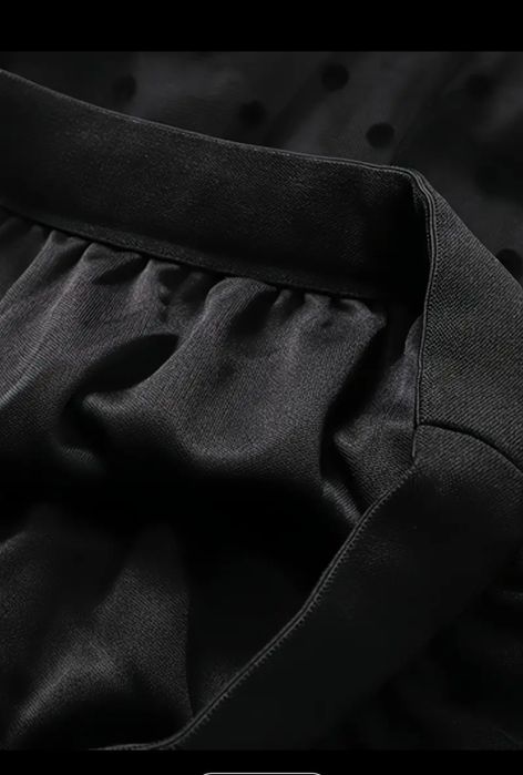 Продам спідницю, в їдеальному стані. На бірці розмір L.