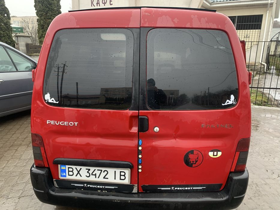 Пежо Партнер.