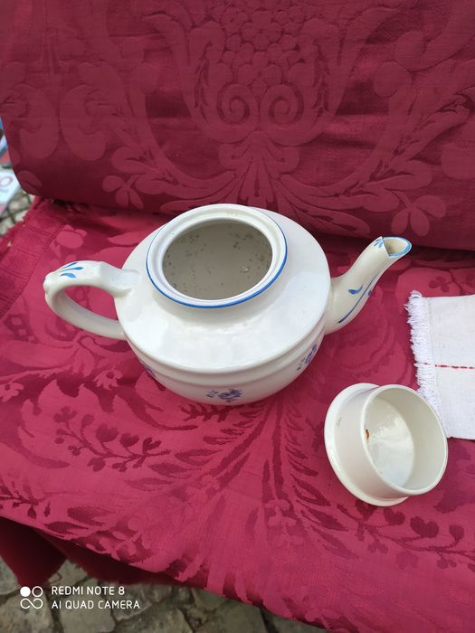 Bule Sacavém em bom estado