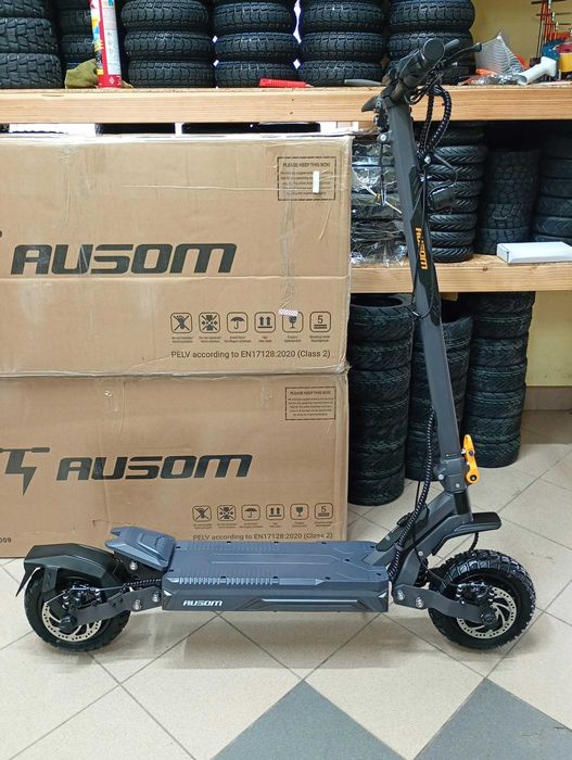 Hulajnoga elektryczna powystawowa Ausom Gosoul 2 Pro Dual motor nr2 , silniki 1400 W × 2, akumulator 18 Ah 48 V, zasięg 90 km