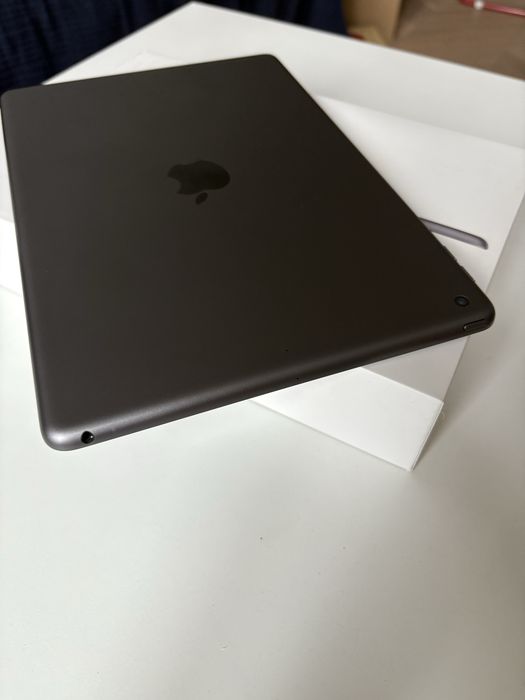 iPad 9 gen – 64 GB Wi-Fi – stan idealny