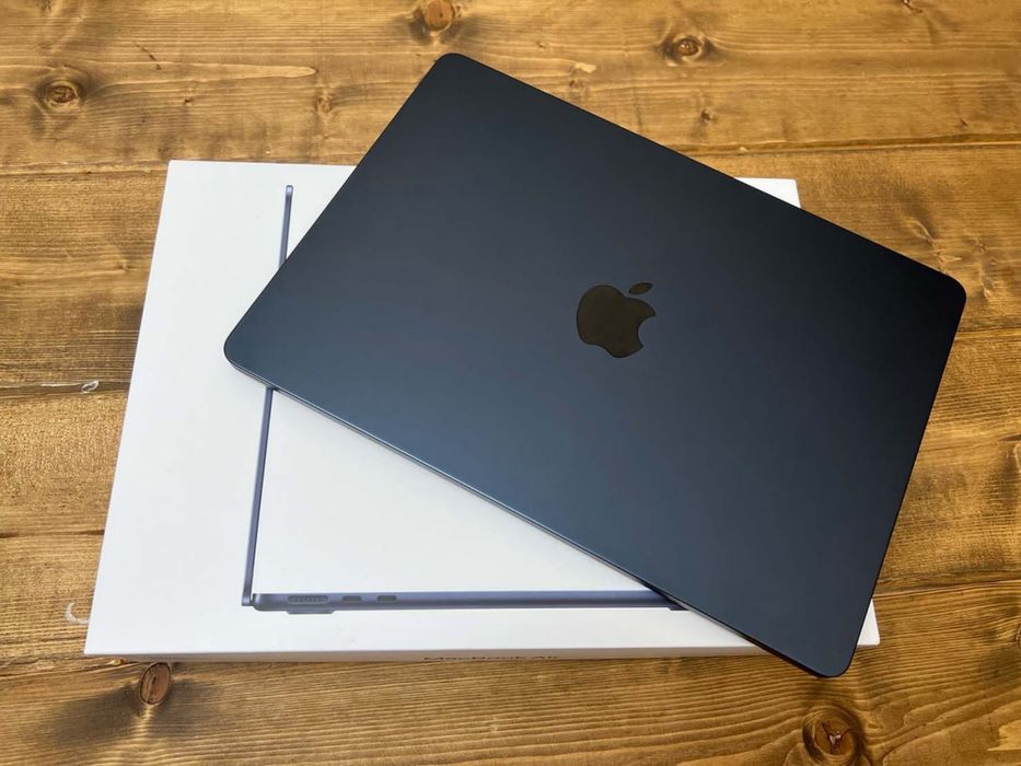 MacBook Air M5 Midnight 16GB / 1TB Open Box