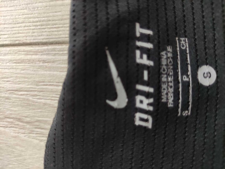 Спортивные бриджи Nike Dri - fit