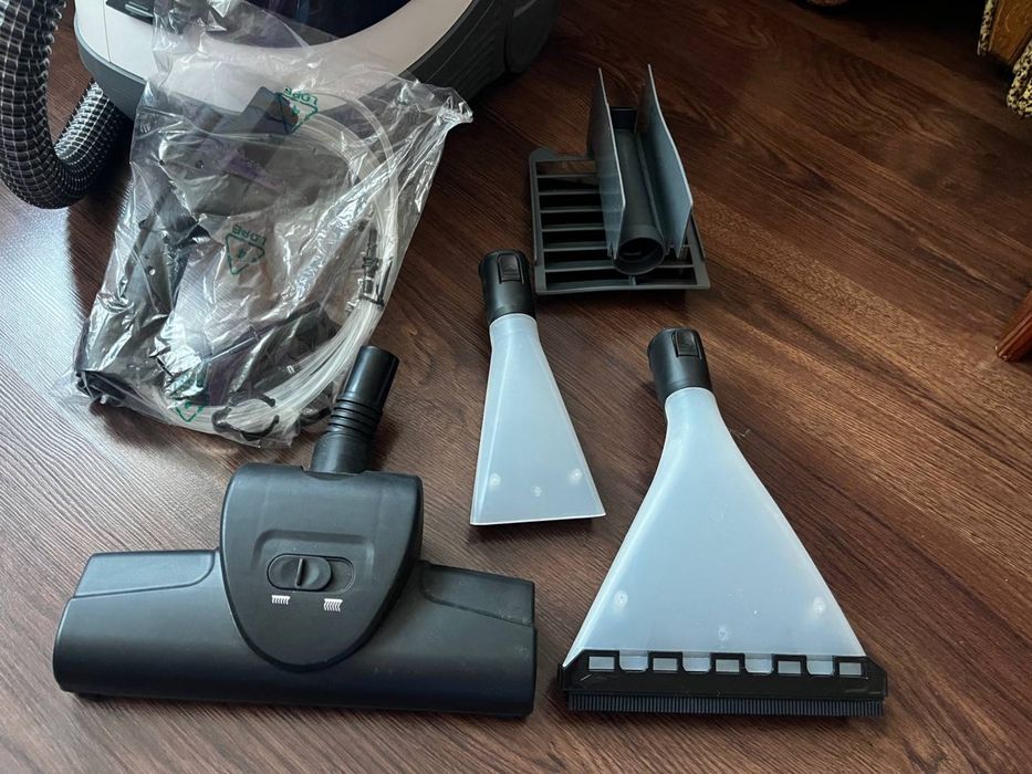 Продам миючий пилесос bosch bwd41740