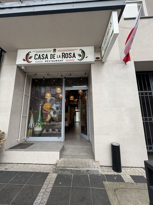 Odstąpię lokal gastronomiczny – gotowy biznes w centrum Radomska