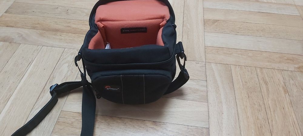 Etui na aparat fotograficzny