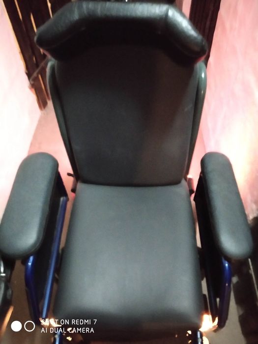 Wózek inwalidzki elektryczny