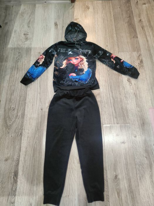 Nowy dres roz 128/134 welurowy