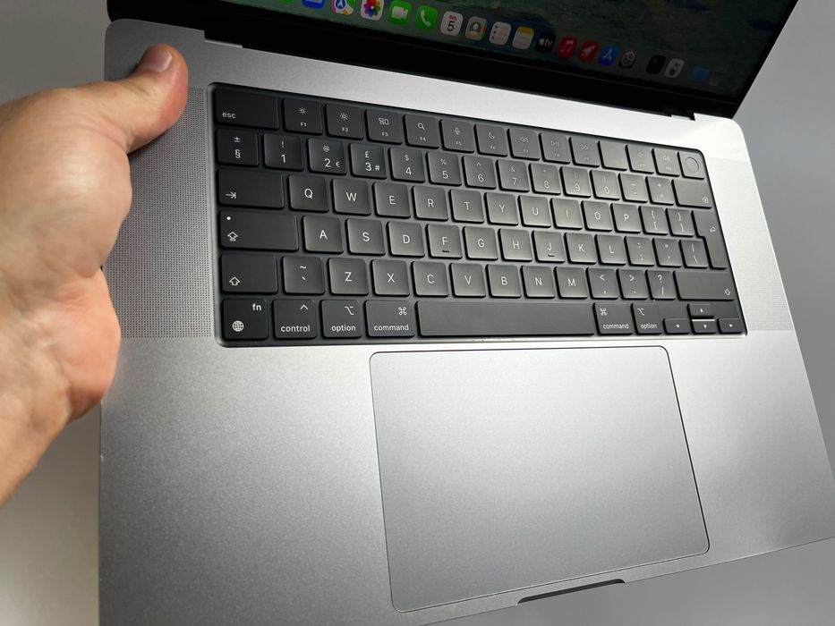 Apple Macbook Pro 16 (2023r) A2780 M2 Pro 12C/19C 16/1000GB Space grey FV23%