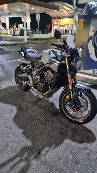 Honda CB650R 2025 E-clutch