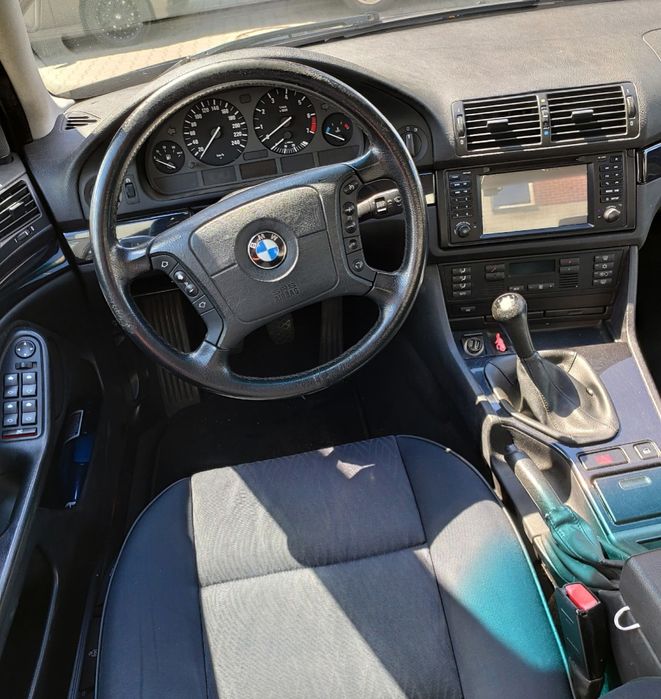 Radio BMW E39 android 4GB RAM 32GB ROM 8core CPU