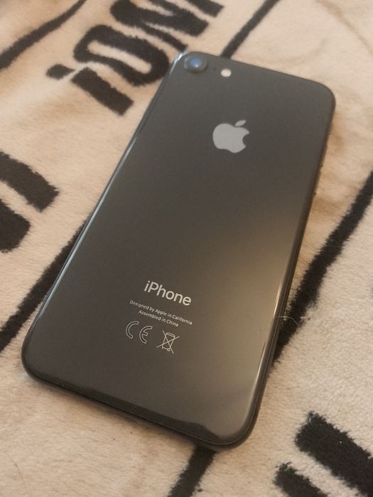 iPhone8 64GB (黒) iPhone8 64GB 黒 - メルカリ