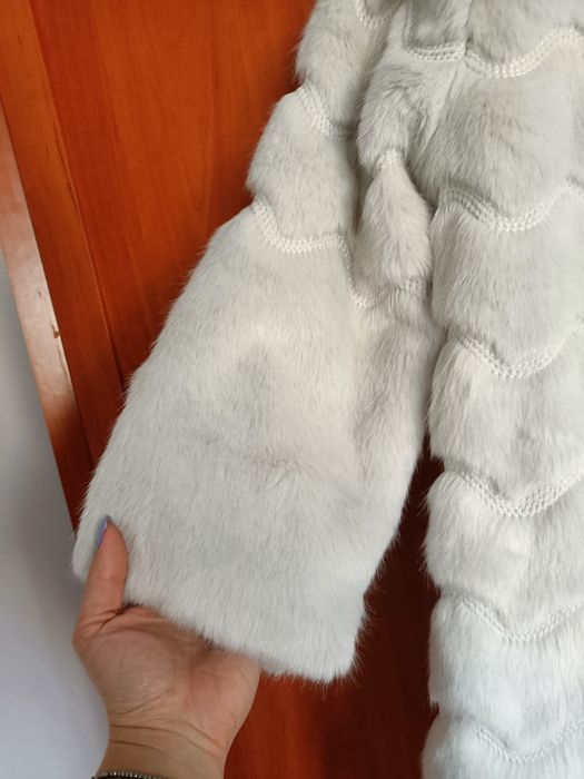 Śliczne jasne mięciutkie  futerko komunia chrzest wiosenne S/M