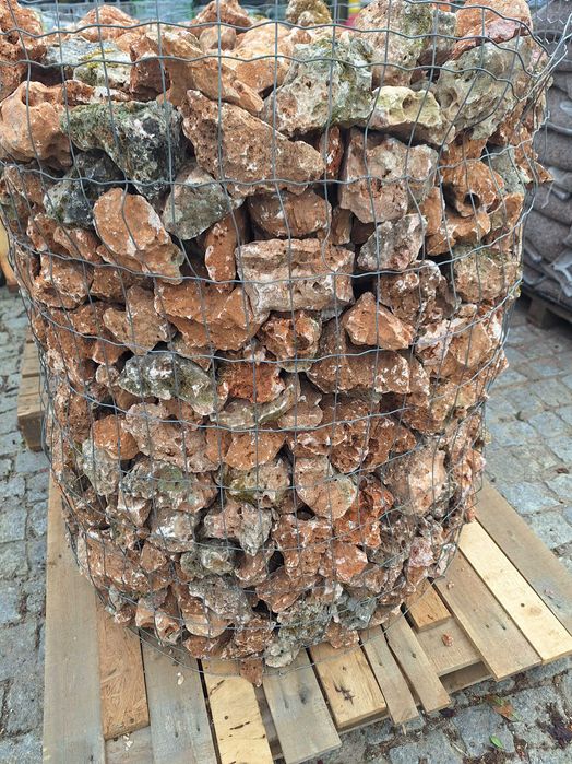 Pedra regional furada  Jardim