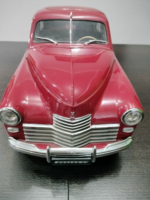 Auto Warszawa skala 1:8 deagostini