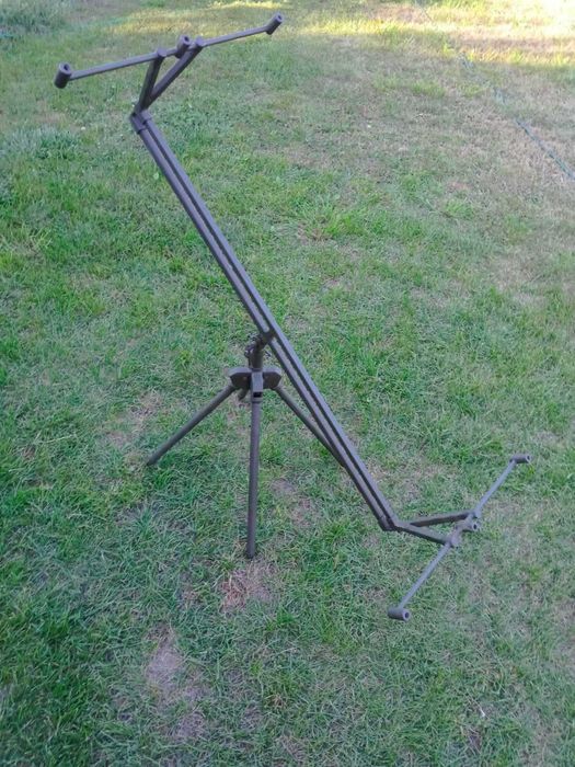 Rod Pod metalowy huśtawka na 3–4 wędki | stojak karpiowy