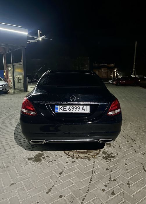 Продам Mersedes Benz C 300, 2016 р.в.  2 л. турбо задній привод
