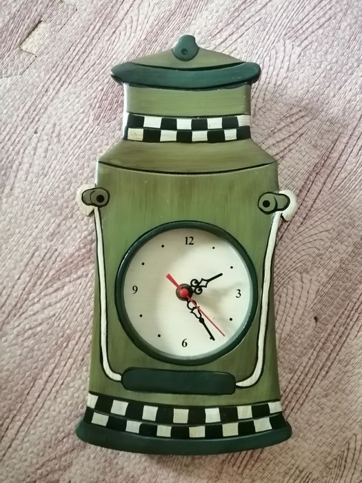 Relógio de parede antigo /bom estado /decoração /cozinha