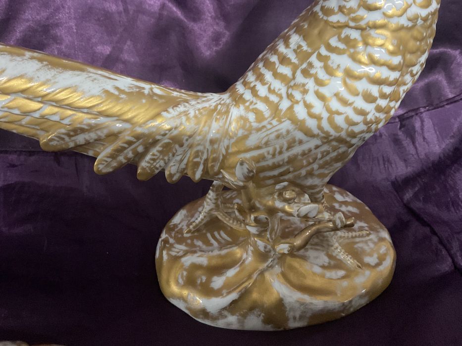 Par de pavões vista alegre porcelana pintura manual ,discrição abaixo