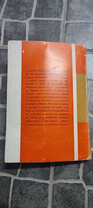 Livro Auto de Fé de Elias Canetti