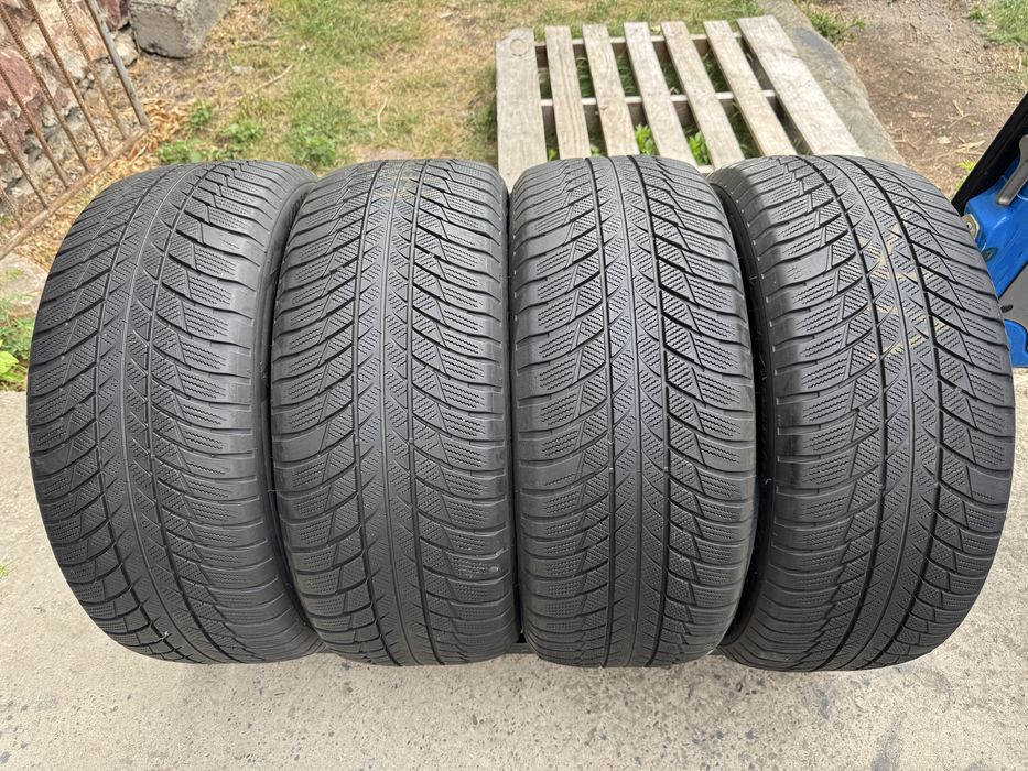 245/50R19 Bridgestone Blizzak LM001 4шт Run Flat