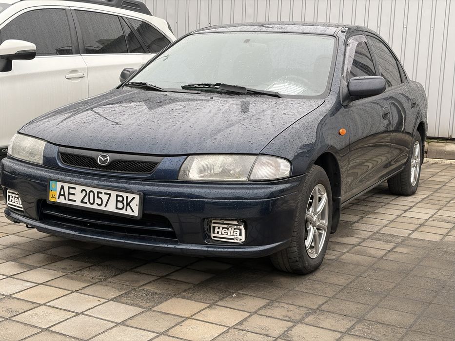 Продам MAZDA 323  1.5i gaz