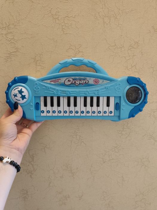 Дитяче музичне піаніно