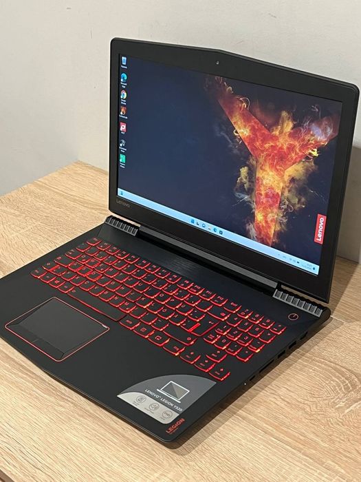 Lenovo Legion Y520 RX560 | i5-7300HQ | 8/256 GB | Win 11 Pro