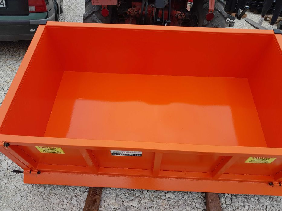 Skrzynia transportowa nowa do ciągnika na tuz Załadunkowa